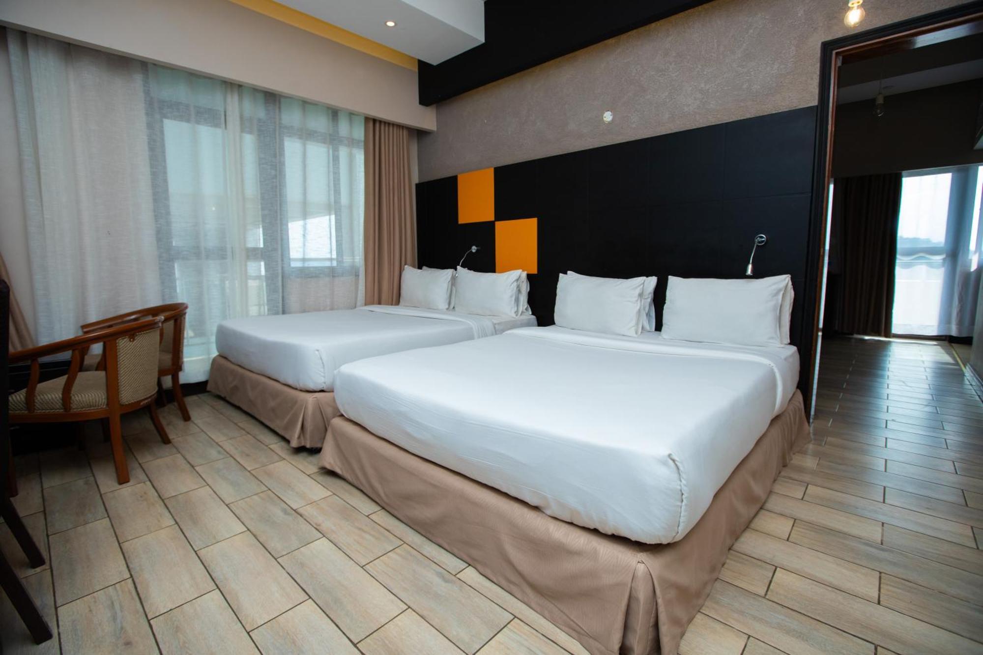 Gold Crest Hotel Мванза Екстериор снимка